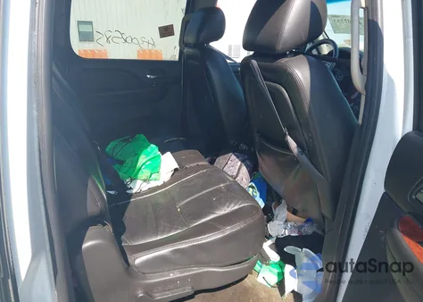 2011 Chevrolet Suburban 1500 Lt1 from USA, damaged, VIN 1GNSKJE35BR126100